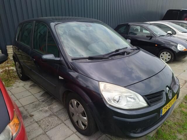 Grijs Gebruikt 2007 Renault Scénic II Business MPV | € 800 (Goede deal) - Afbeelding 1/4