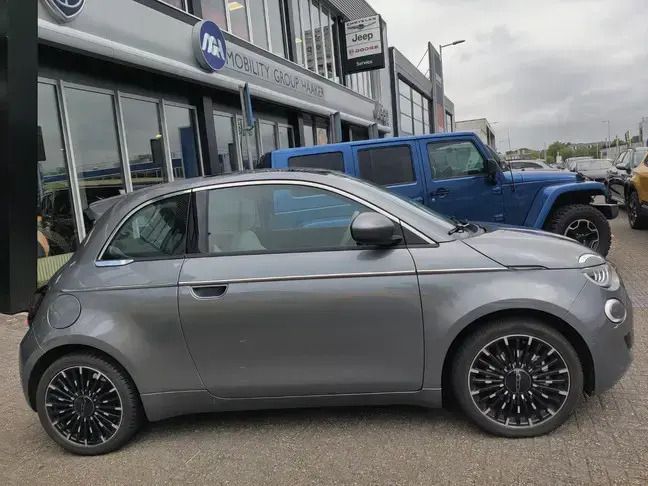 Occasion Fiat 500e La Prima 86 kW (118 PK) 2022 Grijs, metallic lak Hatchback