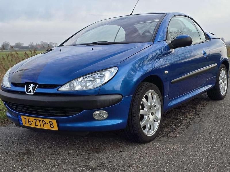 Occasion Peugeot 206 110 PK (80 kW) 2002 Blauw Cabriolet