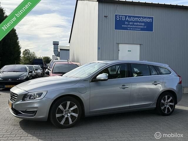 Grijs Gebruikt 2013 Volvo V60 Summum Stationwagen | € 7.999 (Goede deal) - Afbeelding 1/4