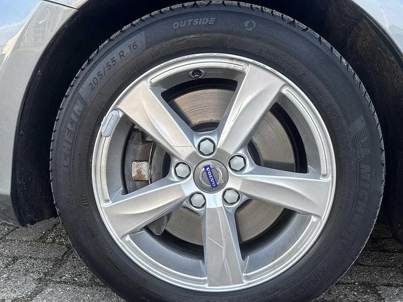 Occasion Volvo V40 Kinetic 122 PK (89 kW) 2012 Grijs Stationwagen