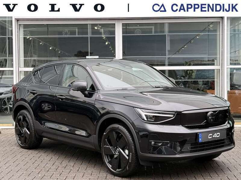 Zwart Gebruikt 2024 Volvo EC40 Plus SUV | € 61.959 - Afbeelding 1/4