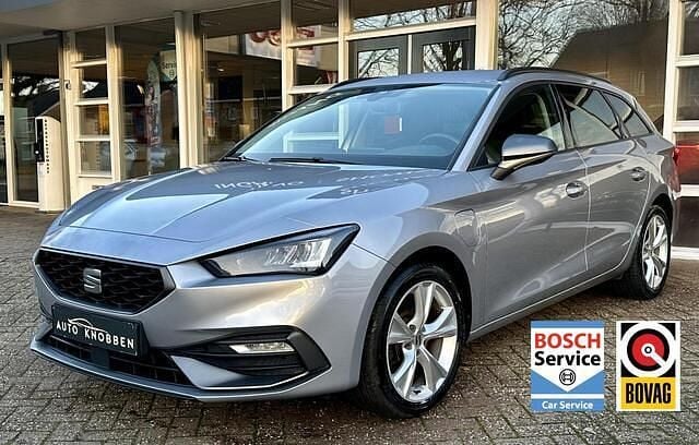 Grijs (metallic) Gebruikt 2021 Seat Leon Business Stationwagen | € 19.800 (Eerlijke prijs) - Afbeelding 1/4