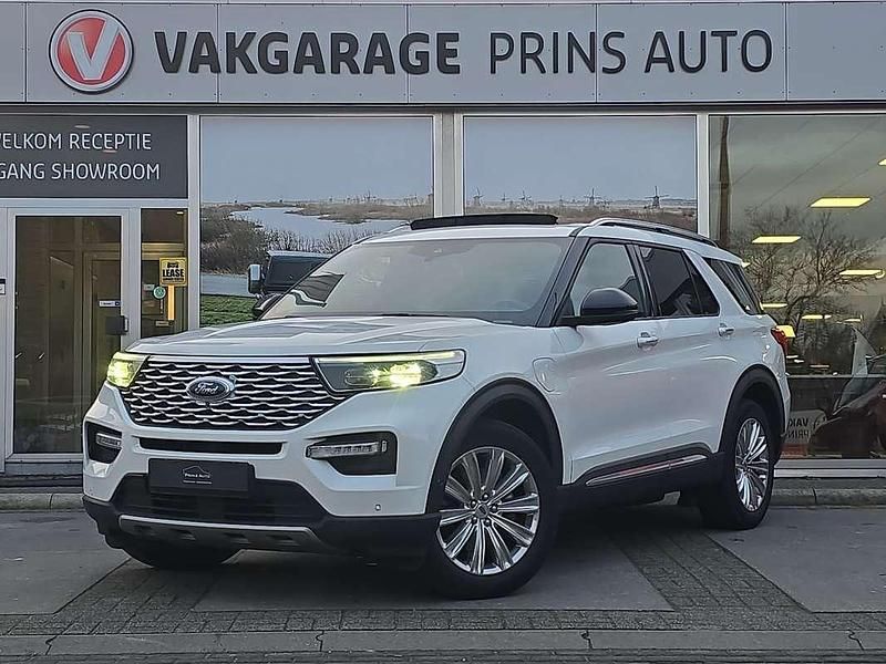 Wit (metallic) Occasion 2022 Ford Explorer SUV | € 52.890 (Eerlijke prijs) - Afbeelding 1/4