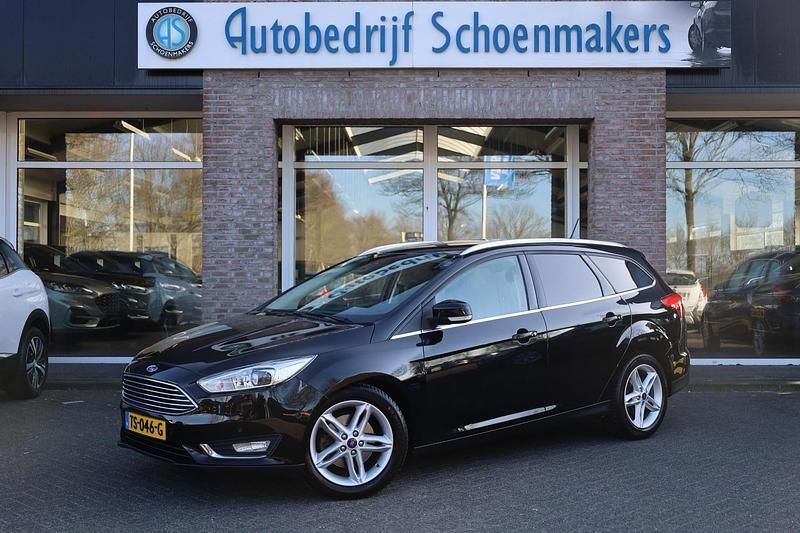 Zwart Gebruikt 2018 Ford Focus Titanium Stationwagen | € 15.940 (Eerlijke prijs) - Afbeelding 1/4