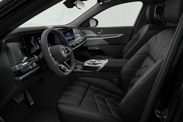 Nieuw BMW M760e Executive 571 PK (419 kW) 2025 Saphirschwarz metallic (475) (zwart metallic) Sedan