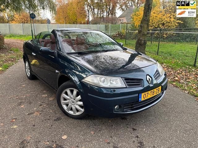 Groen (metallic) Gebruikt 2006 Renault Mégane Cabriolet Cabriolet | € 1.650 (Super prijs) - Afbeelding 1/4