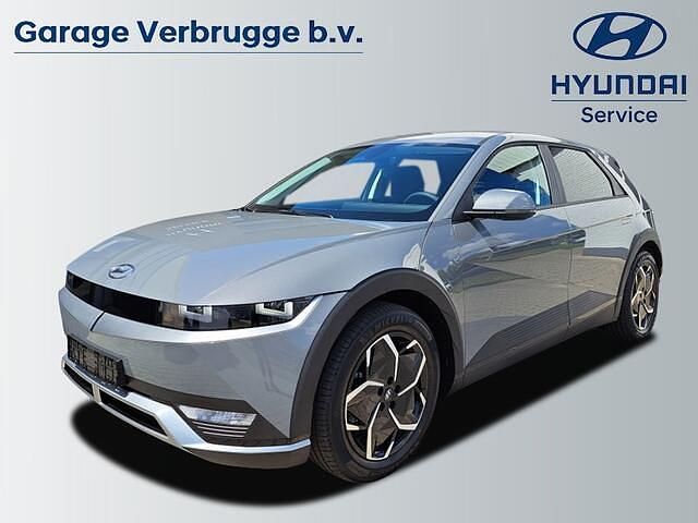 Grijs Gebruikt 2023 Hyundai Ioniq 6 Style Sedan | € 32.950 (Iets duurder) - Afbeelding 1/4