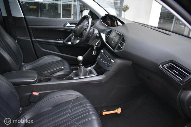 Occasion Peugeot 308 SW Active 120 PK (88 kW) 2014 Zwart Stationwagen