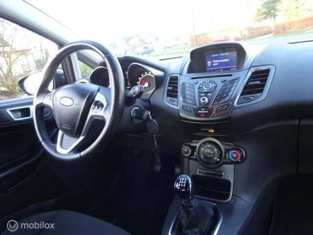 Occasion Ford Fiesta Style 65 PK (47 kW) 2015 Zwart Hatchback