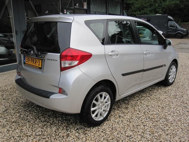 Occasion Subaru Trezia Comfort 101 PK (74 kW) 2011 Grijs Hatchback