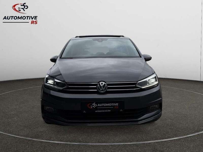 Zwart, metallic lak Gebruikt 2019 VW Touran Highline MPV | € 20.945 (Super prijs) - Afbeelding 1/3