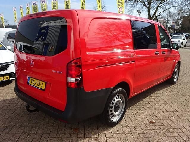 Occasion Mercedes Vito 136 PK (100 kW) 2020 Rood Van