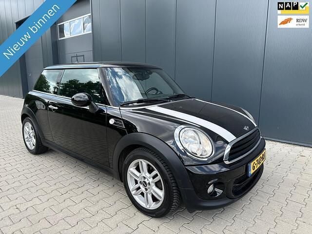 Zwart Gebruikt 2012 Mini ONE Chili Hatchback | € 4.900 (Eerlijke prijs) - Afbeelding 1/4
