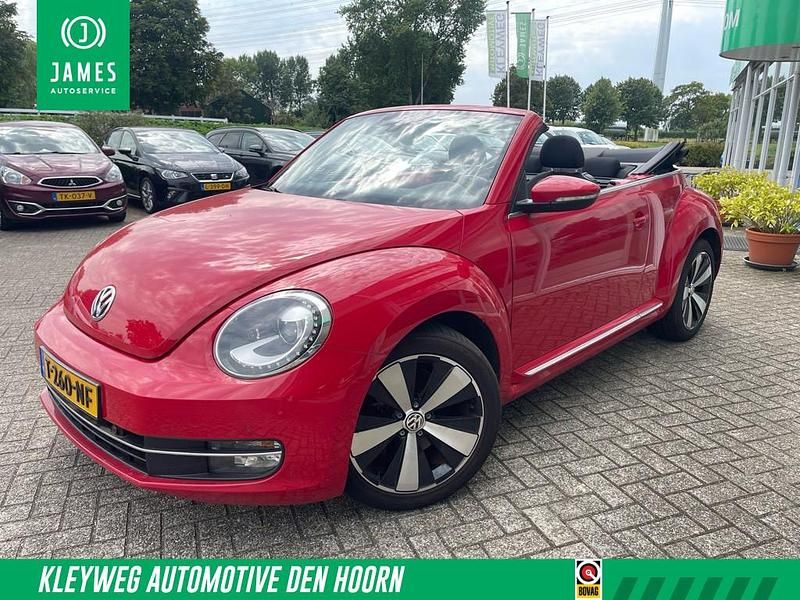 Rood Gebruikt 2014 VW Beetle Sportline Cabriolet | € 17.845 - Afbeelding 1/4