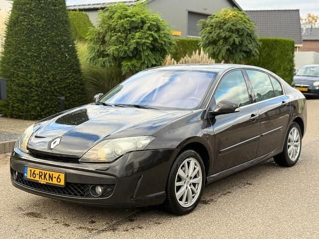 Zwart Gebruikt 2011 Renault Laguna III Dynamique Hatchback | € 2.750 (Super prijs) - Afbeelding 1/4