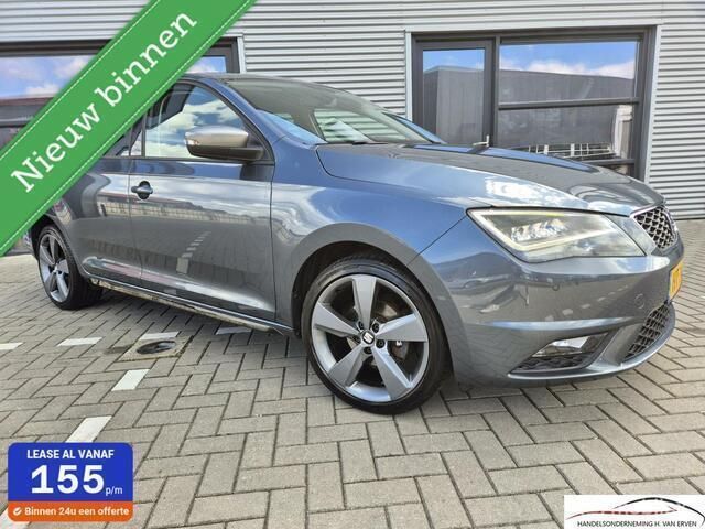 Grijs Gebruikt 2016 Seat Toledo CONNECT Hatchback | € 8.900 - Afbeelding 1/4