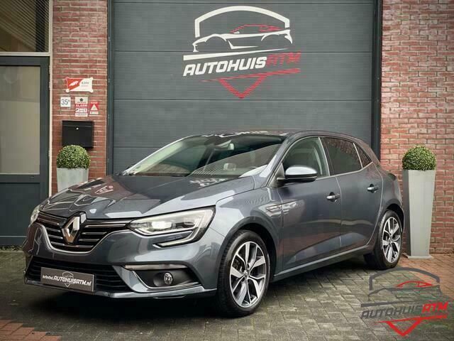 Grijs Gebruikt 2016 Renault Mégane III Bose Edition Hatchback | € 14.250 - Afbeelding 1/4