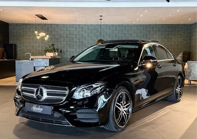 Zwart Gebruikt 2016 Mercedes E400 AMG Sedan | € 36.950 - Afbeelding 1/4