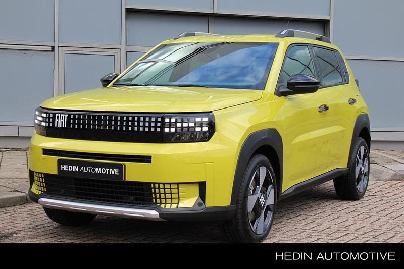 Geel Nieuw 2025 Fiat Grande Panda La Prima Hatchback | € 24.945 (Super prijs) - Afbeelding 1/3