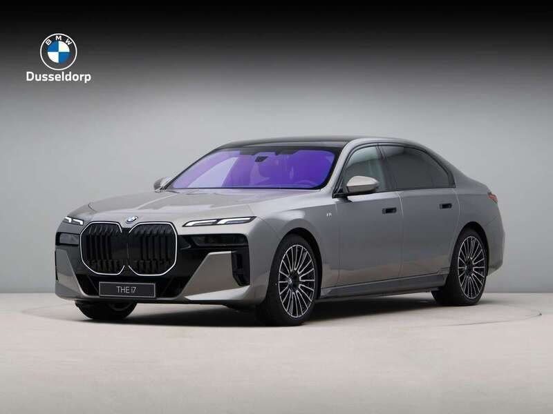 Grijs Nieuw 2024 BMW i7 Performance Sedan | € 145.148 - Afbeelding 1/4