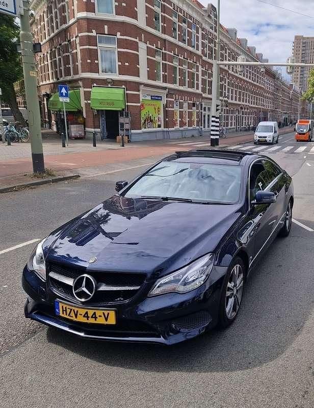 Blauw Gebruikt 2014 Mercedes E220 Prestige Coupé | € 8.950 - Afbeelding 1/4