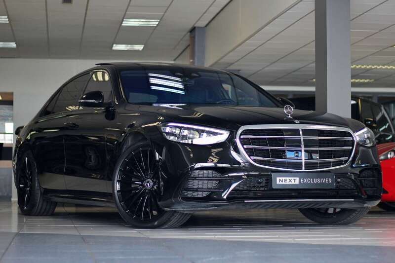 Zwart Gebruikt 2021 Mercedes S500 AMG line Sedan | € 89.000 - Afbeelding 1/4