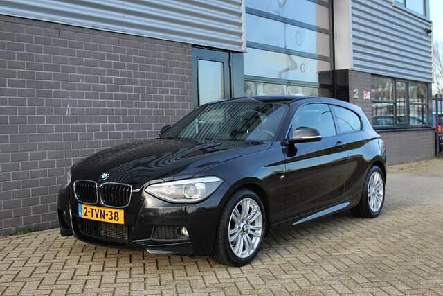 Occasion BMW 116 Executive 136 PK (100 kW) 2014 Zwart Hatchback