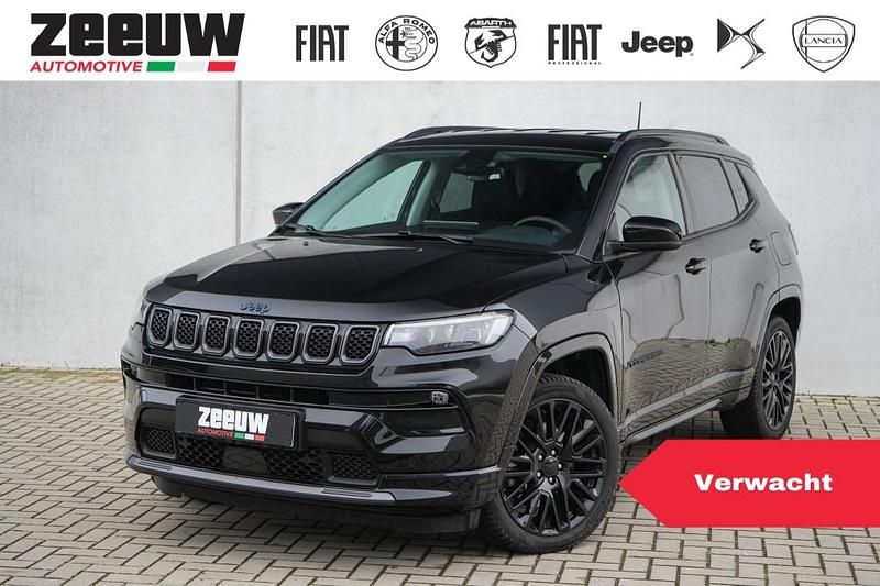 Zwart Gebruikt 2023 Jeep Compass SUV | € 32.900 (Duur) - Afbeelding 1/4