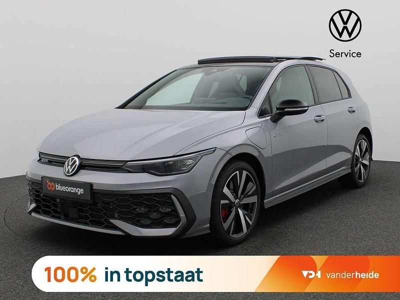 Grijs Nieuw 2025 VW Golf VIII Style Hatchback | € 47.900 (Eerlijke prijs) - Afbeelding 1/3