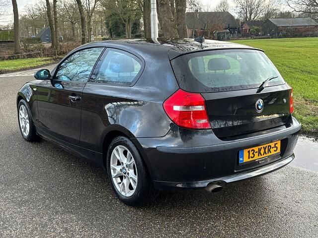 Occasion BMW 118 143 PK (105 kW) 2010 Zwart Hatchback