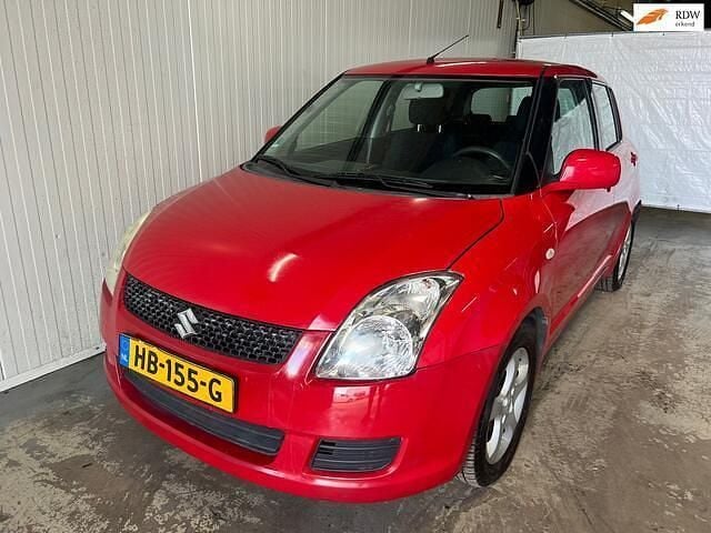 Rood Gebruikt 2009 Suzuki Swift Hatchback | € 3.250 (Goede deal) - Afbeelding 1/4