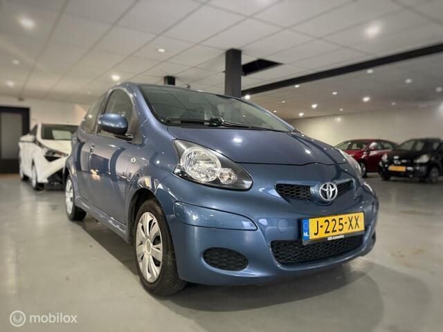 Blauw Gebruikt 2009 Toyota Aygo Comfort Hatchback | € 3.250 (Goede deal) - Afbeelding 1/4