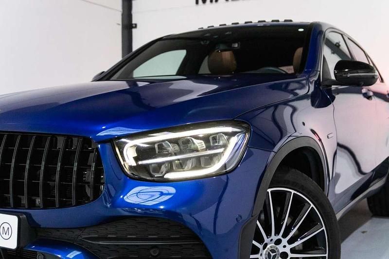 Occasion Mercedes GLC300e Premium Plus 320 PK (235 kW) 2020 Blauw Coupé