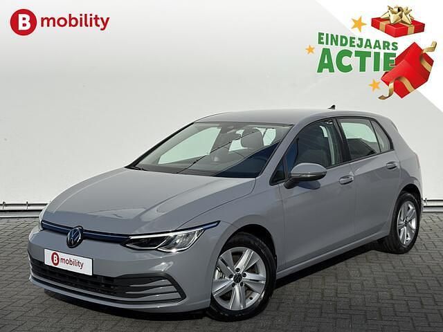 Grijs Gebruikt 2021 VW Golf VIII Life Hatchback | € 18.895 (Eerlijke prijs) - Afbeelding 1/3