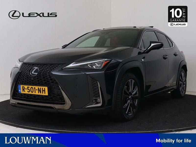 Zwart Gebruikt 2019 Lexus UX Sport Line SUV | € 30.950 (Duur) - Afbeelding 1/4