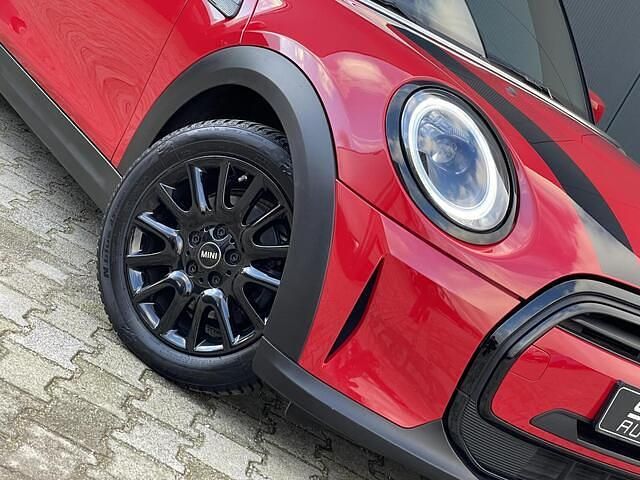 Occasion Mini Cooper 102 PK (75 kW) 2022 Rood Hatchback