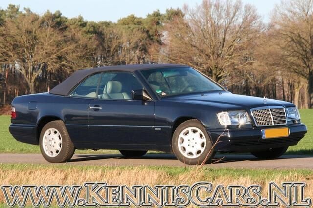 Occasion Mercedes E220 Sportline 150 PK (110 kW) 1994 Blauw Cabriolet