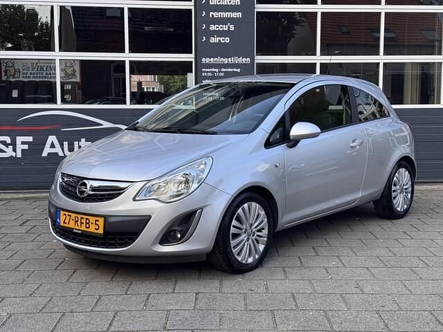 Grijs Gebruikt 2011 Opel Corsa Edition Hatchback | € 6.790 (Eerlijke prijs) - Afbeelding 1/4