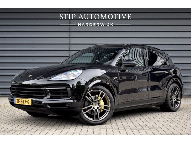 Zwart Gebruikt 2018 Porsche Cayenne SUV | € 58.800 (Iets duurder) - Afbeelding 1/4