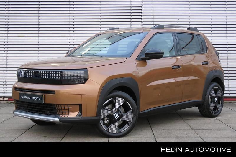 Bruin (metallic) Nieuw 2025 Fiat Grande Panda La Prima Hatchback | € 27.445 (Eerlijke prijs) - Afbeelding 1/4