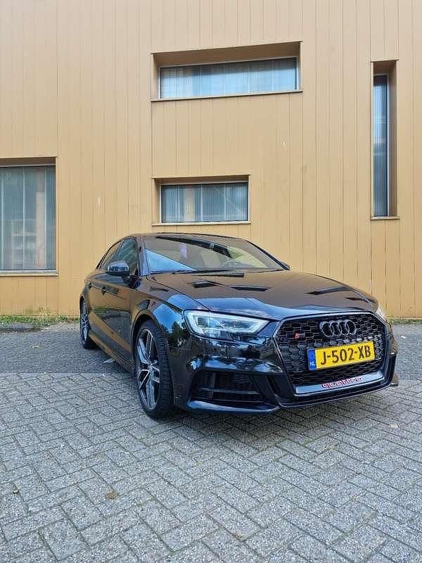 Zwart Gebruikt 2018 Audi S3 Sedan | € 28.500 - Afbeelding 1/4