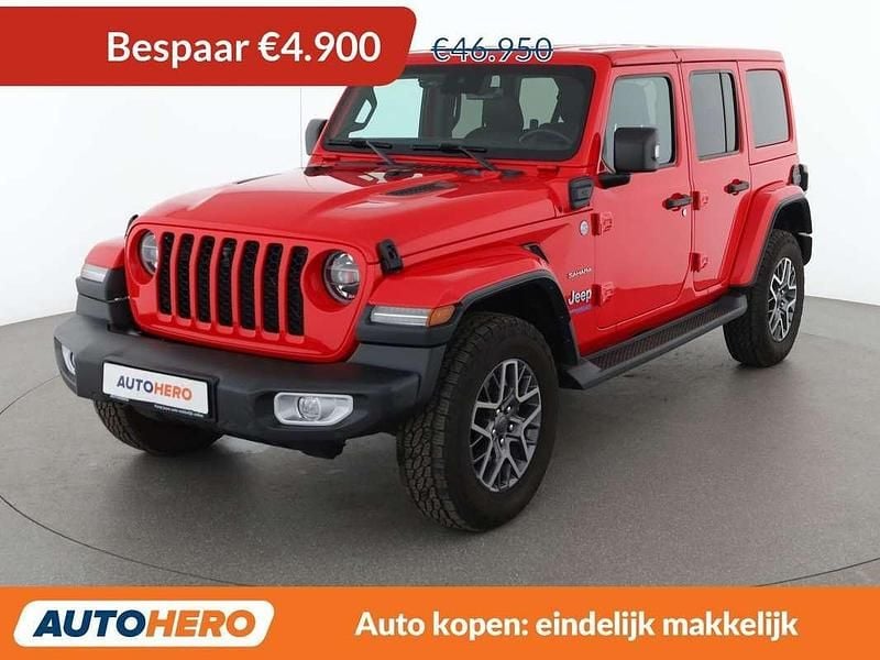 Rood Occasion 2022 Jeep Wrangler Sahara SUV | € 42.249 - Afbeelding 1/3