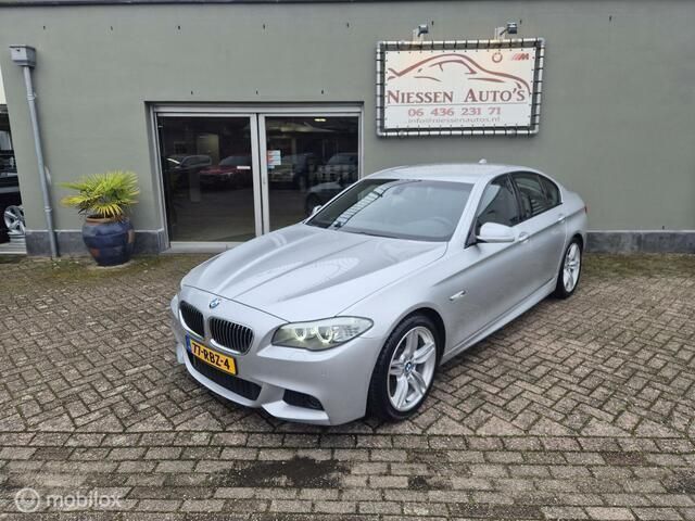 Grijs Gebruikt 2011 BMW 523 Executive Sedan | € 14.950 (Duur) - Afbeelding 1/4