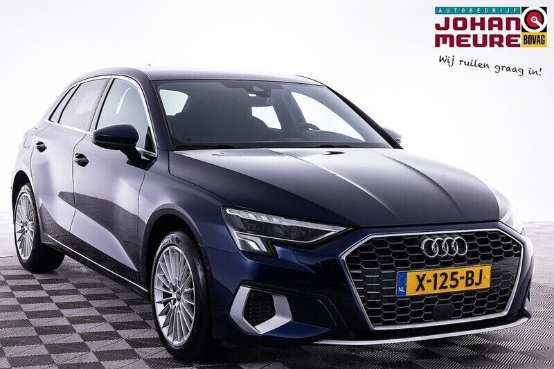 Blauw Gebruikt 2023 Audi A3 Sportback e-tron Advanced Sedan | € 29.900 (Goede deal) - Afbeelding 1/4
