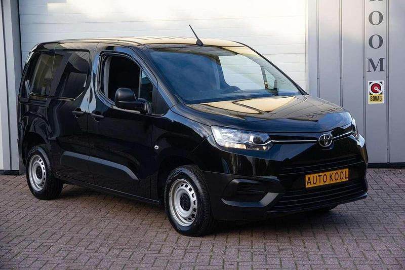 Occasion Toyota Proace City City 110 PK (80 kW) 2024 Zwart (metallic) MPV