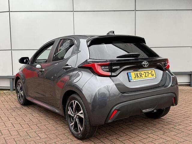 Nieuw Toyota Yaris 92 PK (67 kW) 2025 Grijs Hatchback
