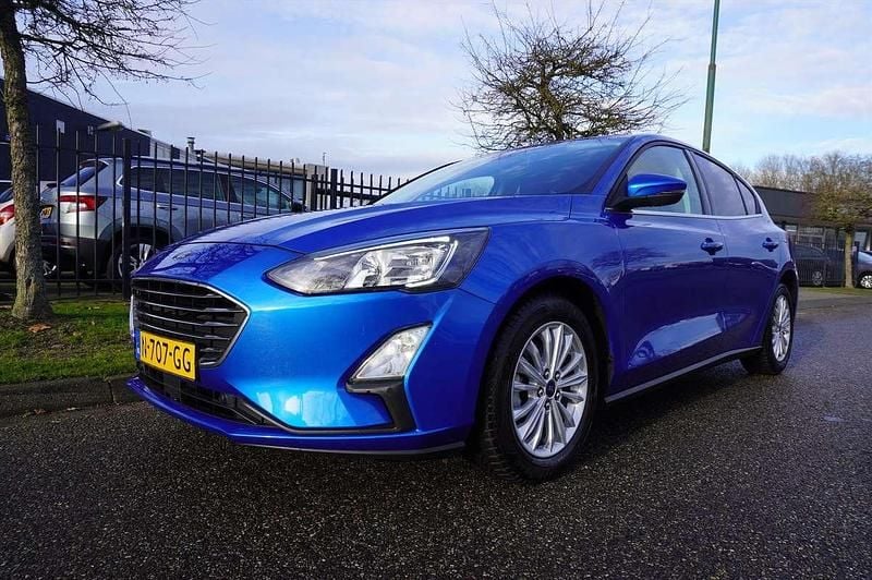 Blauw Gebruikt 2021 Ford Focus Titanium X Hatchback | € 14.945 (Super prijs) - Afbeelding 1/4
