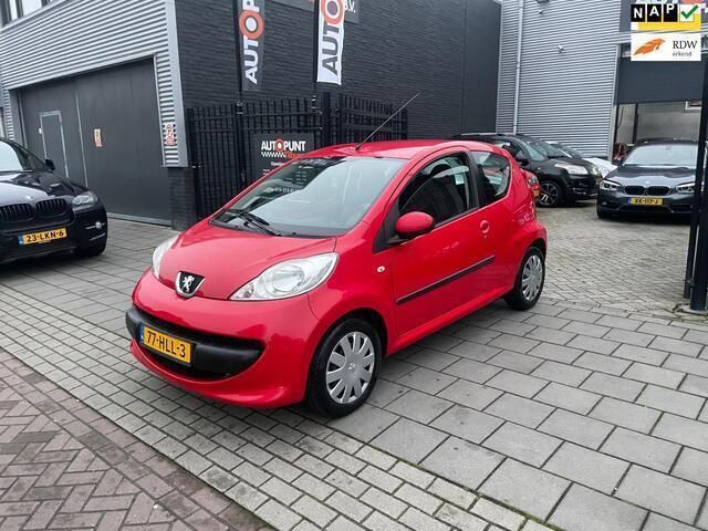 Occasion Peugeot 107 68 PK (50 kW) 2009 Rood, metallic lak Hatchback