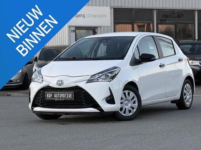 Wit Gebruikt 2019 Toyota Yaris Active Hatchback | € 11.799 (Goede deal) - Afbeelding 1/4